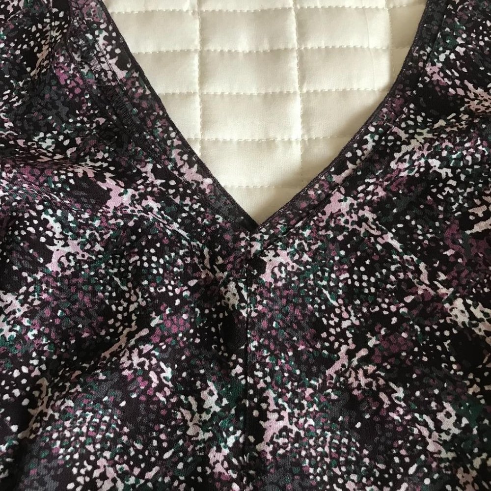 Axcess by Liz Claiborne V-Neck Sleeveless Blouse - Picture 2 of 13